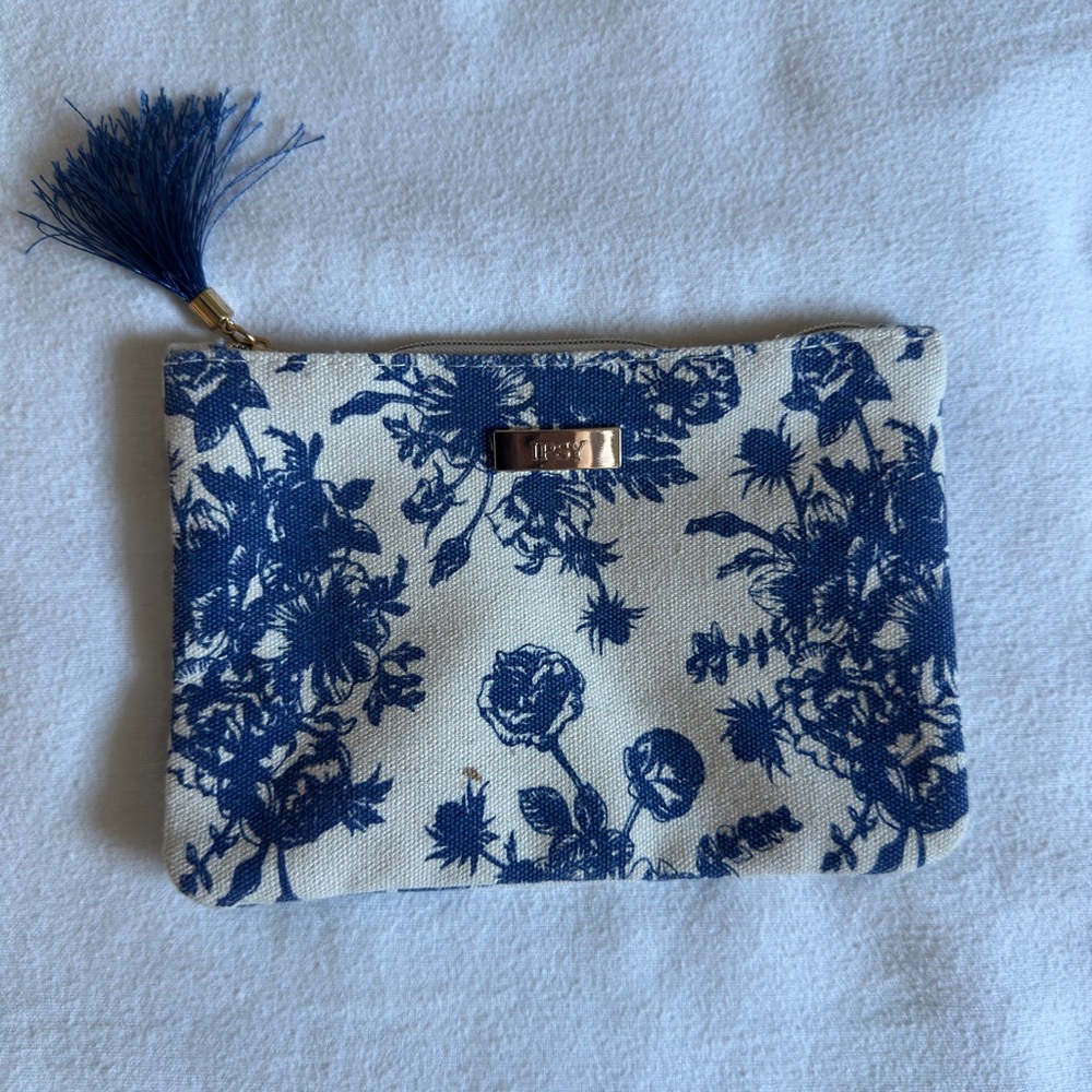 Ipsy Blue Floral Cosmetic Pouch
